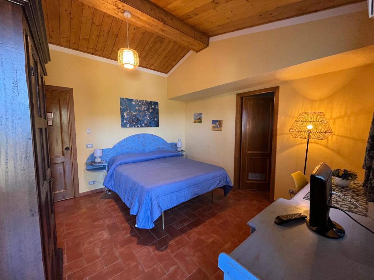 モンテメラノ Agriturismo Poggio Del Drago Bed & Breakfast エクステリア 写真